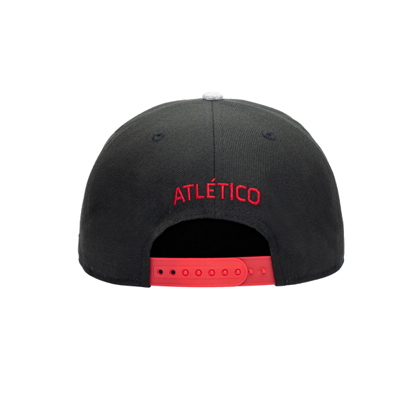 Back view of a snapback atletico madrid with Atletico embroidered on the back.