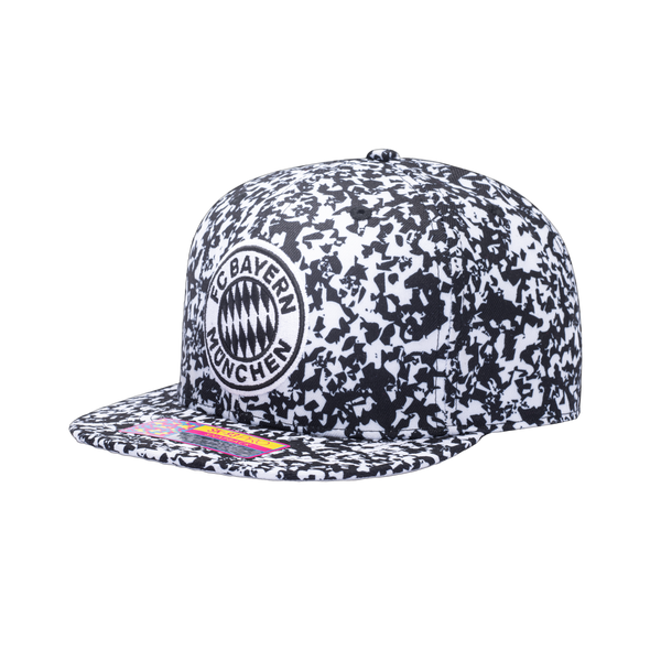 left side of Bayern Munich Notebook Snapback