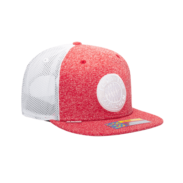 Side view of the Bayern Munich Dribbling Snapback with high structured crown, flat peak brim, mesh back, and snapback closure, in Red/White.