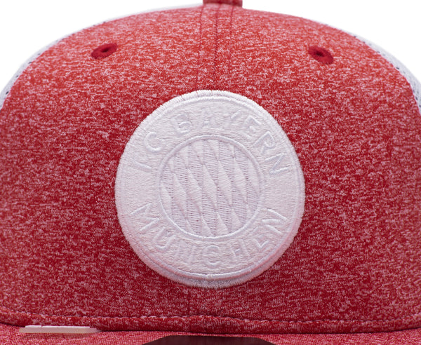 Bayern Munich Dribbling Snapback emblem stitching