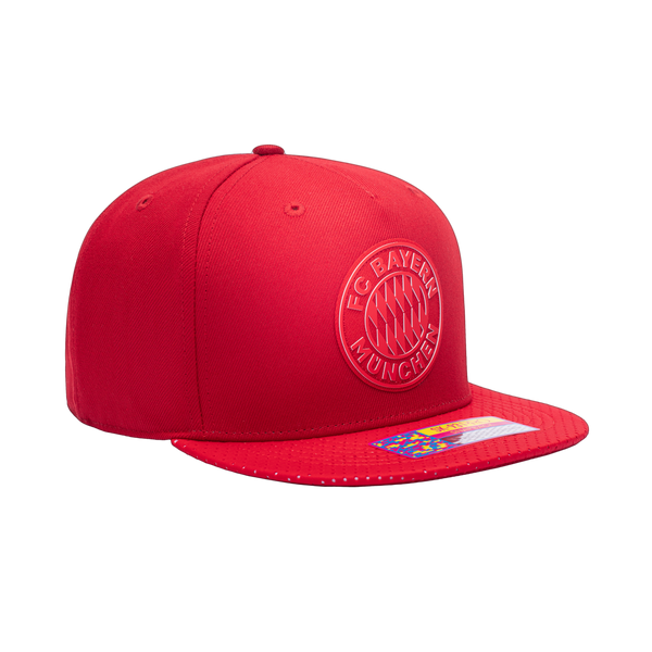 right side of Bayern Munich Elite Snapback