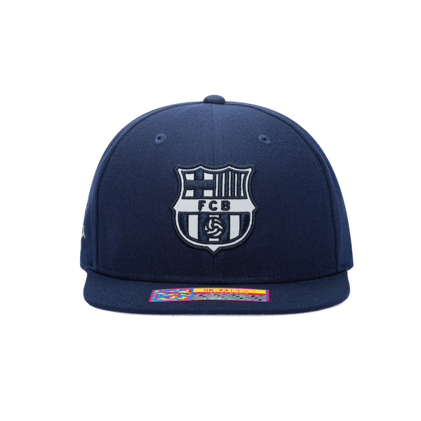 Front view of the FC Barcelona Braveheart Snapback with high crown and flat peak in Blue